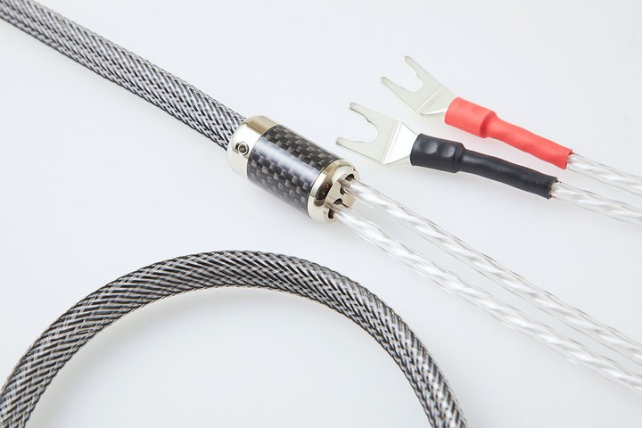 Architectura�A�\���L���ȉ��y�Đ��̃X�s�[�J�[�P�[�u���uK2�v�BKEI�̏�ʋ@��