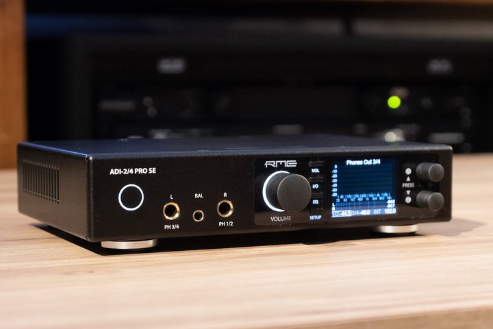 �f�W�^�������Łu�A�i���O���R�[�h�̌����Đ��v�������BRME�������AD/DA�R���o�[�^�[�uADI-2/4 Pro SE�v�o��