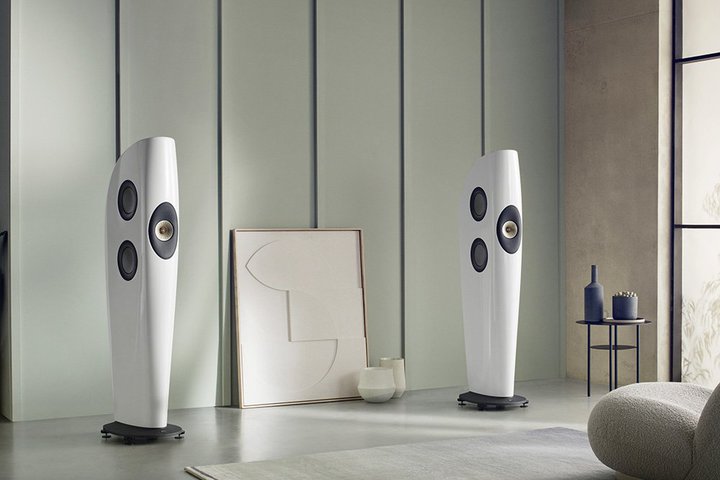 KEFAɐOVhXCxguDecorate the SoundvɏoWBBlade 2 MetawbhzȂ