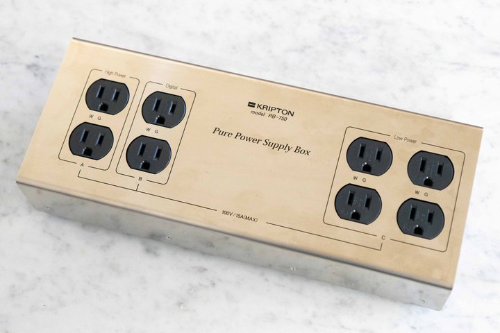 NvgA3HtB^[̗pd{bNXuPB-750vBPBV[Y̏ʃfƂĒa