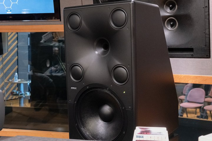 WFlbNAg܂ł̏펯ςhCj^[u8381AvB1{葍o͖6000WAi2.8[