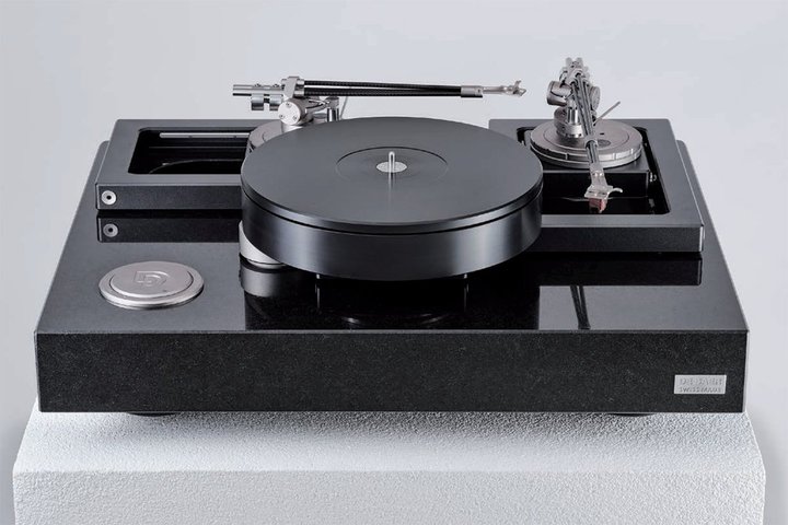 A[NEWCAADE BAER^Bespoke AudiỏiB12/1󒍕