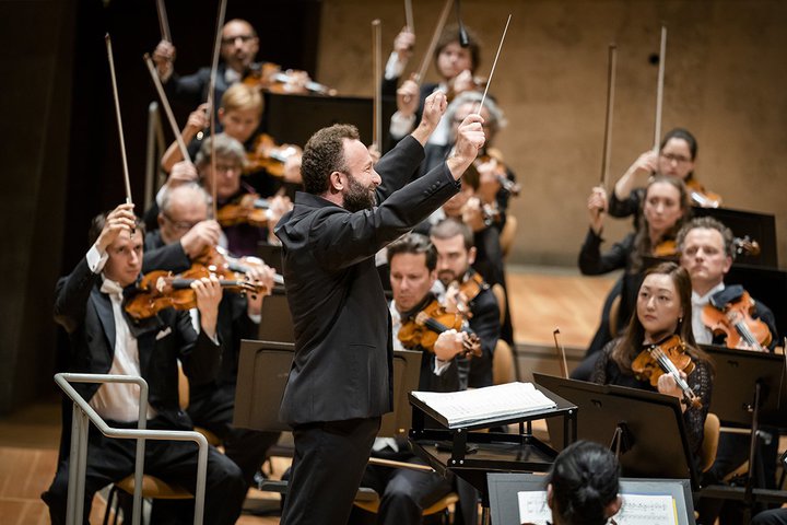 fW^ERT[gz[A1/7Ɂu15NLOv𖳗zMBnCCgfȂǏЉ