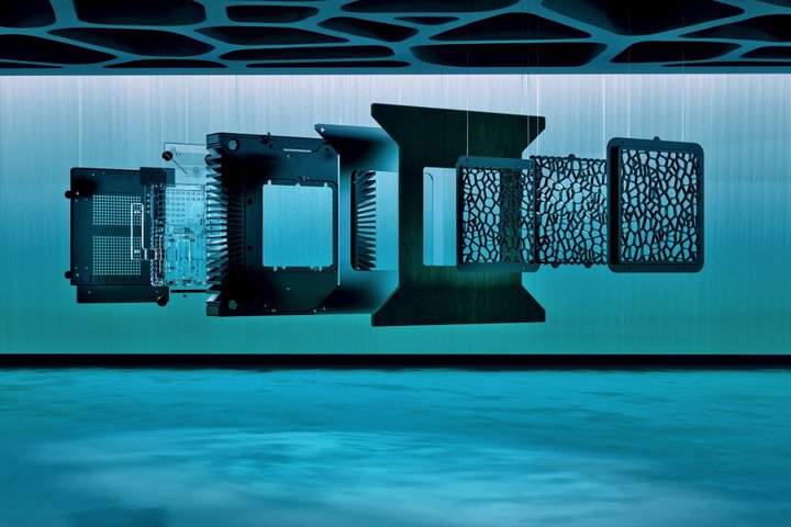 CESRoonAtOVbvEpT[o[uNucleus Titanv\BCPU^SSDȂǂɐi