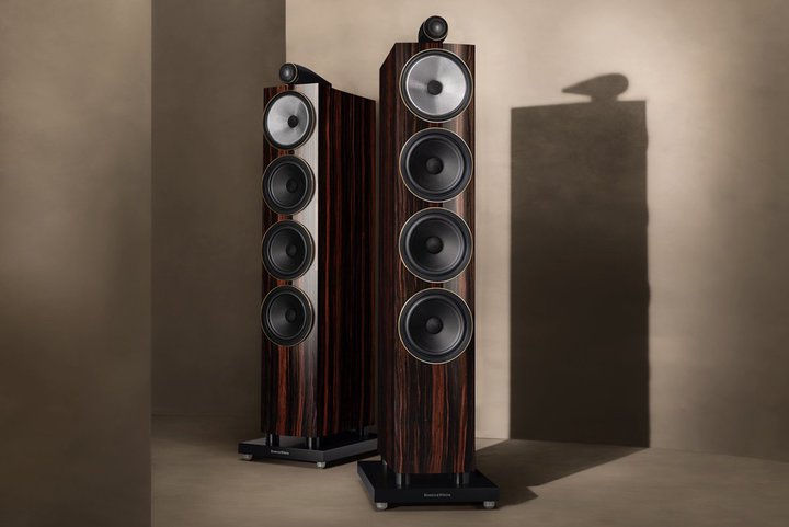 B&WAu700 S3vV[YSignaturefBtA^u702vƃubNVFtu705v