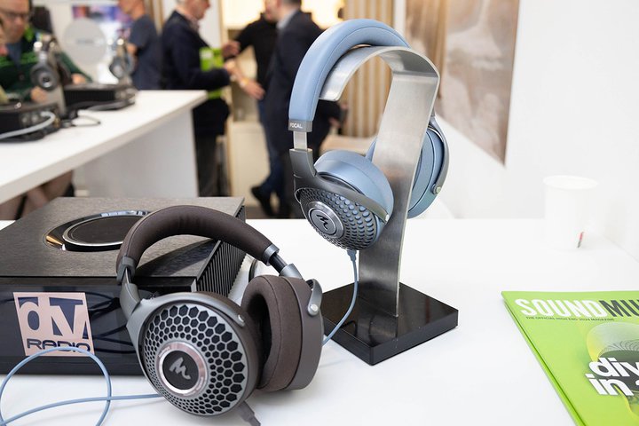 HIGH ENDFOCALMEZE AudioVwbhzI^v@̋ZpŖViolectric