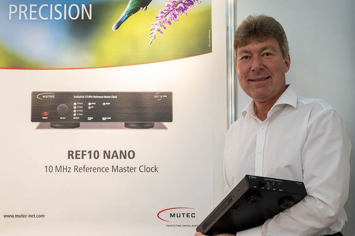 HIGH ENDv@̃NbNZpŃXybNOǋBMUTECCEOEʃC^r[