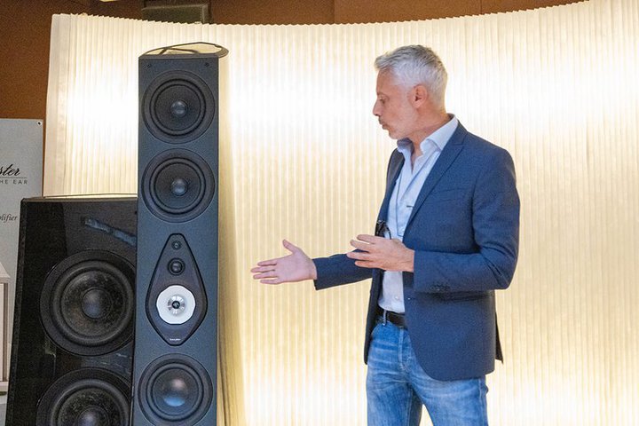 TIAS\iXEt@x[1.5~Xs[J[uSupremav𒮂BCfUCi[וЉ