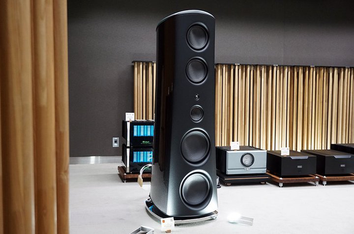 TIASMAGICO̐VXs[J[uM7vf^IgtH̐VJ[gbWēW