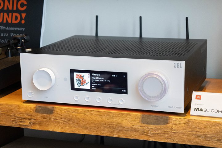 JBLAVAv2@큕fBXvCTWSuTOUR PRO 3voBn[}H̐Vi\J