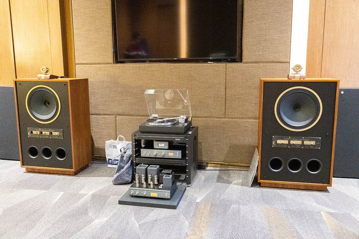 yyiVEzCɂȂ鍑Yuh̓́HGA[^CgAG\ebNAeBOȂǂɒڑ