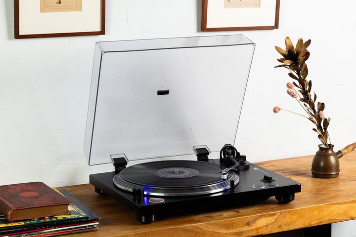 HAKUA߂ăR[h𒮂ɑAiOv[[uHTT-1100vBtHmAvABluetoothΉ