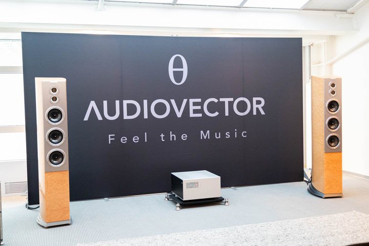 yHIGH ENDzCOXs[J[uhŐVBPMCAWFlbNAI[fBIxN^[APEAK