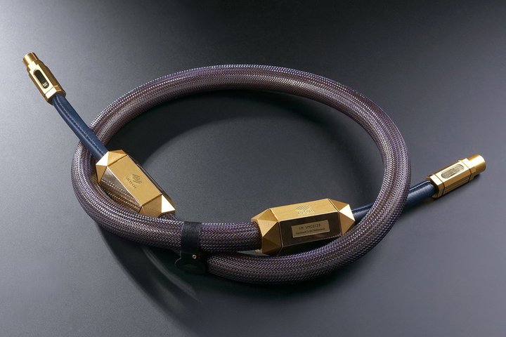 VebNAZpƓNwWg^ȂhtOVbvP[uuMaster CrownV[Yvn