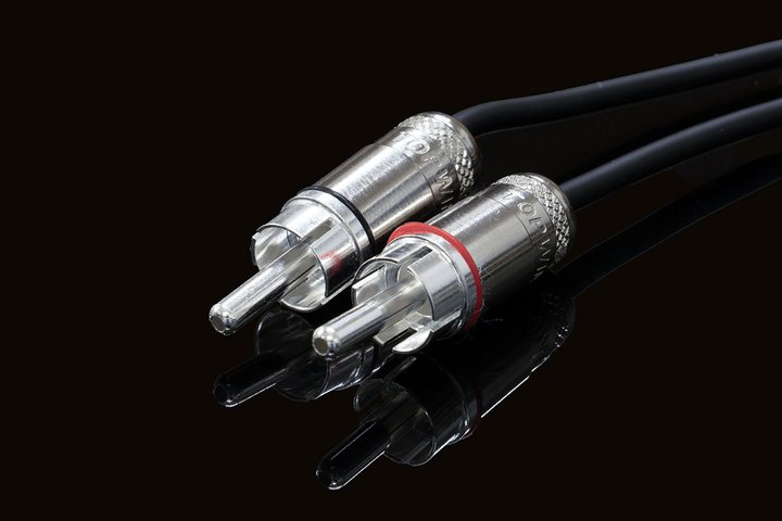 gbvECOA׌aP[uɍœKRCAvOuRoot RCA Plugv