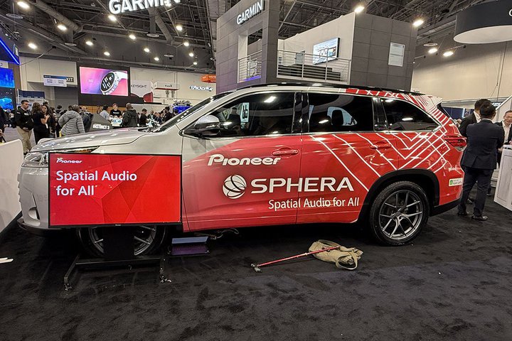 ��CES�����̃h���r�[�A�g���X�Ή��J�[�i�r�A�p�C�I�j�A�́uSPHERA�v��̌��I