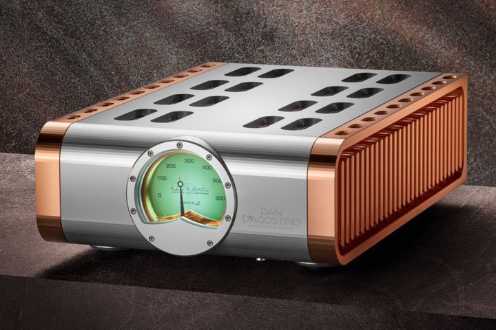 Dan D�fAgostino�A15���N�L�O���m�����p���[�A���v�uMomentum Z�v�B�y�A2530���~