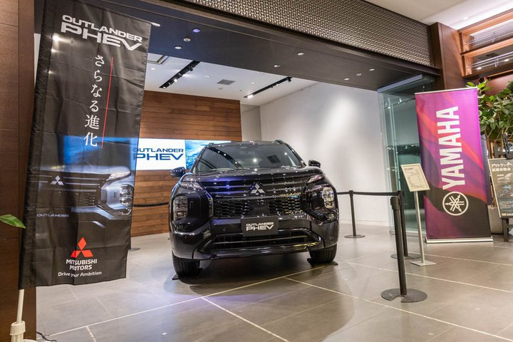 �h�N���}�����őI�Ԏ���h�Ƃ����V�������l��񏥁B�A�E�g�����_�[PHEV�A�������̔閧�ɔ���g�[�N�V���[���|�[�g