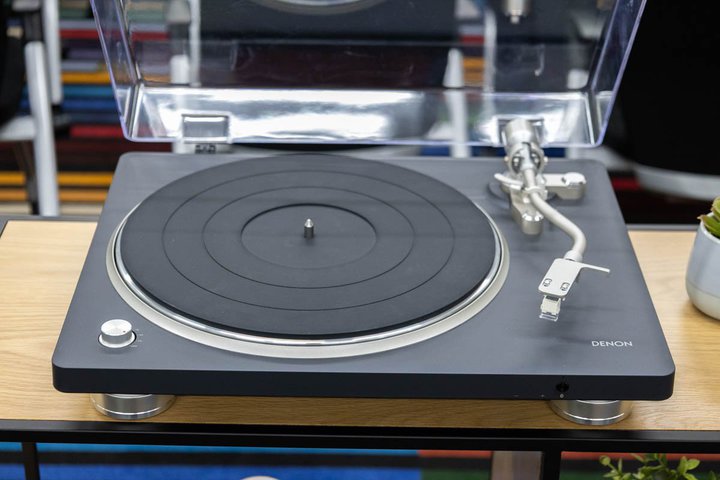 �f�m���A�J�[�g���b�W/�t�H�m�C�R���ڃ��R�[�h�v���[���[�uDP-500BT�v�BBluetooth��aptX Adaptive�Ή�