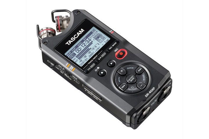 TASCAM�A32bit�t���[�g�^���Ή���4ch�|�[�^�u�����R�[�_�[�uDR-40XP�v