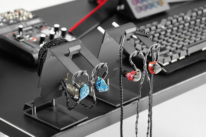 Bauhutte�A�C���z���^IEM�p�X�^���h�uBHS-ES130�v�B2��ނ̎��[���@��I���\