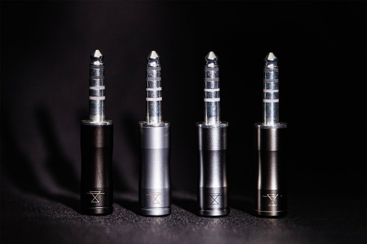 WAGNUS.�A���S�I���W�i����4.4mm 5�Ƀv���O�uEIR - �gARGENTA�h�v�uEIR - �gORO�h�v