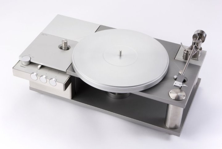 �R�I�����̃A�i���O�v���[���[�uAP-01�v������A5/16�Ƀz�[������ɂĊJ�ÁB�����R�v�����i�r�Q�[�g