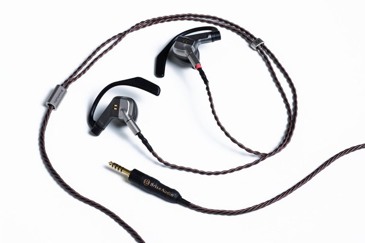 �u���X�I�[�f�B�I�A�u�����h�̗��z��ǋ�����9�h���C�o�[�^�g���C�u���b�h�C���z���uIBUKI�v