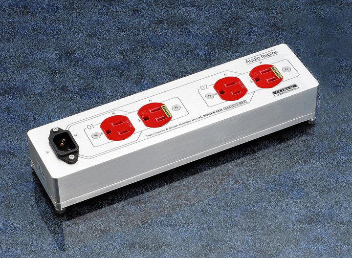 �I�[�f�B�I���v���X�A�q��@�O���[�h�A���~�������o���{�f�B�̓d���{�b�N�X�uSAA-4SZ-MK2-RU�v