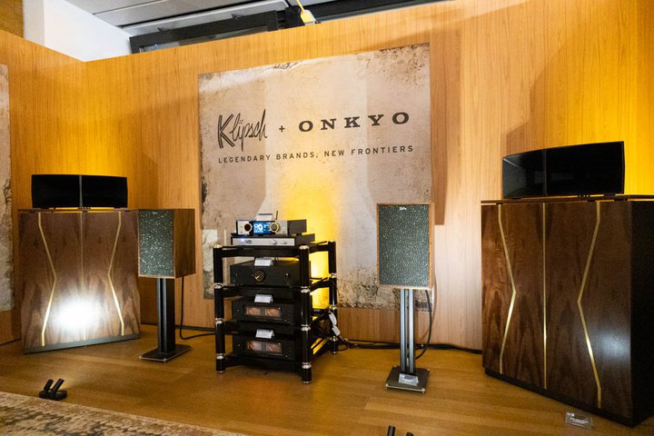 ��HIGH END���I���L���[���N���v�V���A80���N���j���B�L�O���f���̃z�[���X�s�[�J�[2�@���I