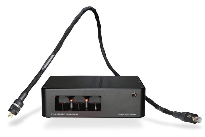 Synergistic Research�̃N���[���d���uPowerCell 12 SX�v�w���Ҍ����L�����y�[���B�t���d���P�[�u���𖳏��A�b�v�O���[�h