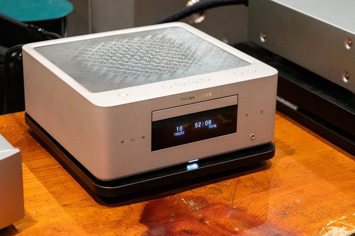 �}�����c�ACD/�l�b�g���[�N�Đ��Ή���̌^HiFi�R���|�uMCR 60n�v�B���R�[�h�Đ���e���r�Ƃ̘A�g��