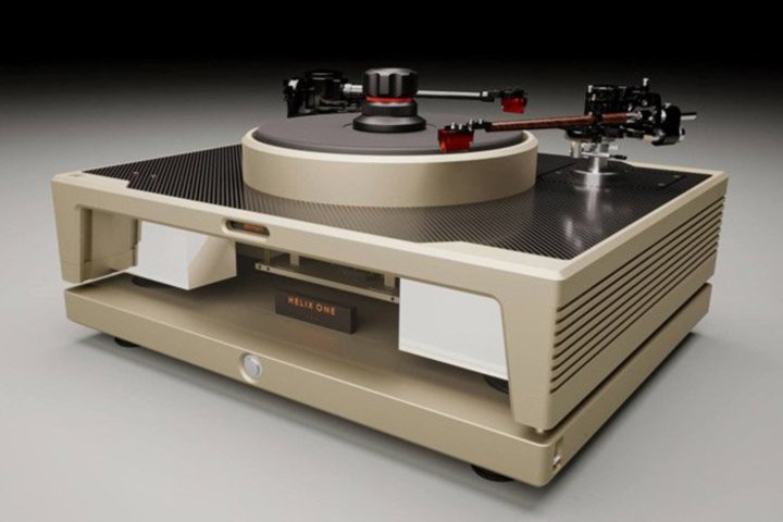 �A�C���b�N�X�A���A�i���O�u�����hDohmann Audio�̎�舵�����J�n�B��1�e�̓^�[���e�[�u���uHelix One Mk3�v