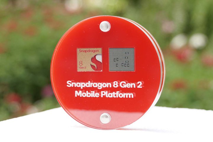 NARAVヂoCuSnapdragon 8 Gen 2v\BAIƉ摜ŁuSoC|ptH[}Xv
