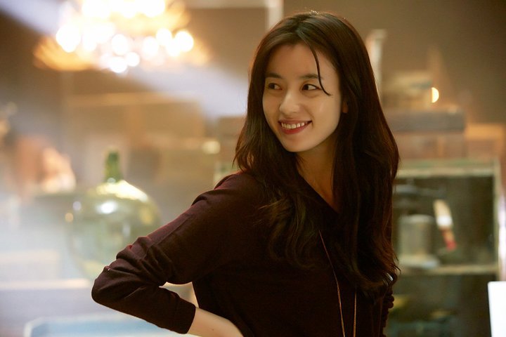 �����ڂƒ��g�A�ǂ������厖�H123�l�̔o�D��1�l�̐l����������ِF�̃t�@���^�W�[���}���X