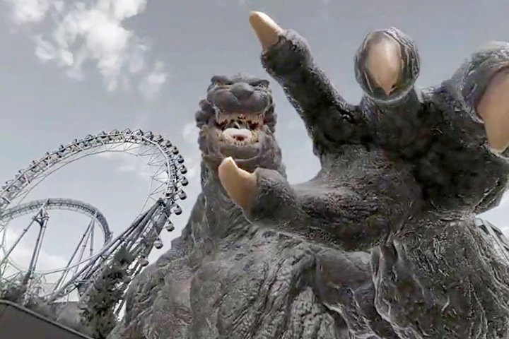 �u�S�W��AR �S�W�� VS �����h�[���v��̌��B�ڂ̑O�Ɏ�����Ō����g���|�I�S�W���h�̗Տꊴ