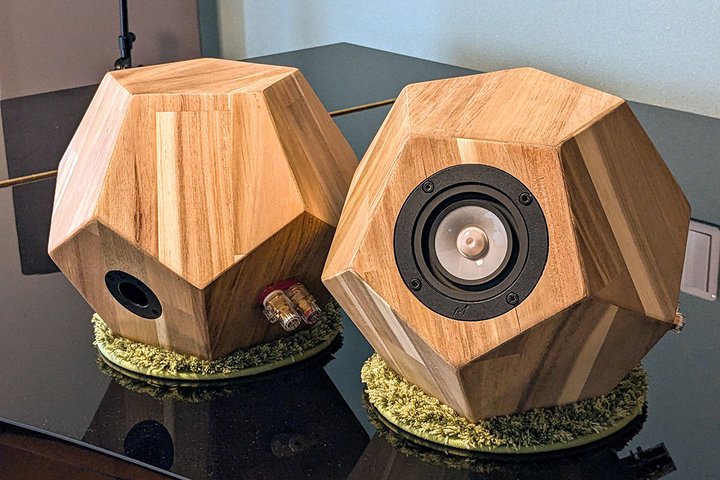 �y���N�̑f�G�Ȃ��������z�}�[�N�I�[�f�B�I�̃K���X�U�����j�b�g�ŁA12�ʑ̃X�s�[�J�[������Ă݂��I���`�O�Y����