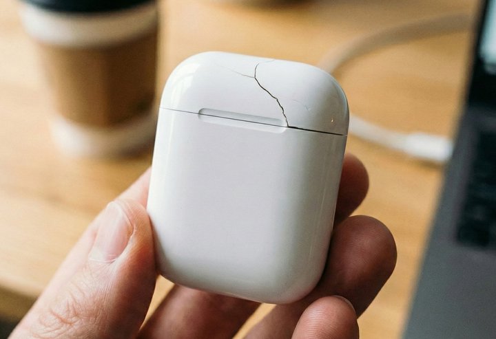 �[�d�P�[�X��K�W�F�b�g�ɃL�Y���c�B����A�C���ł��邩���H