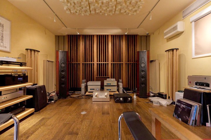 �}�j�A�������L�͂Ȑ��m���ň��|�I��ė͂��ւ�I�[�f�B�I���z�[���V�A�^�[�V���b�v�A�ΐ�A���e�B�t�H��