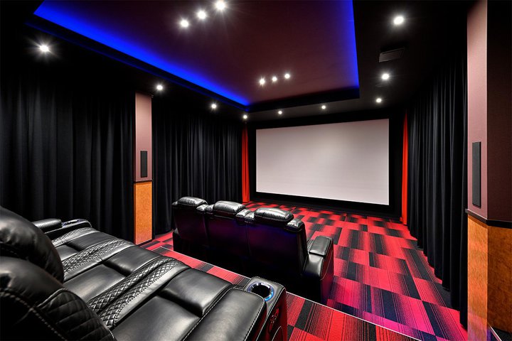 8K�^180�^�̏Ռ��I �ō����ڎw���� �gTHX�V�A�^�[�h ���Č�