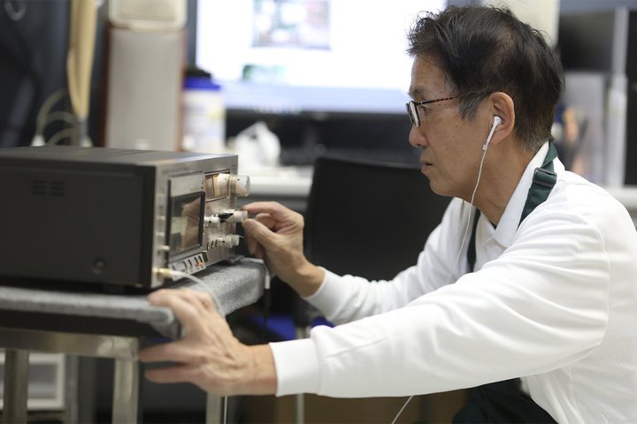 ���i�w���̑O�ɌR�������Q�b�g�I �I�[�f�B�I�����h�̍�������̔閧�ɔ���