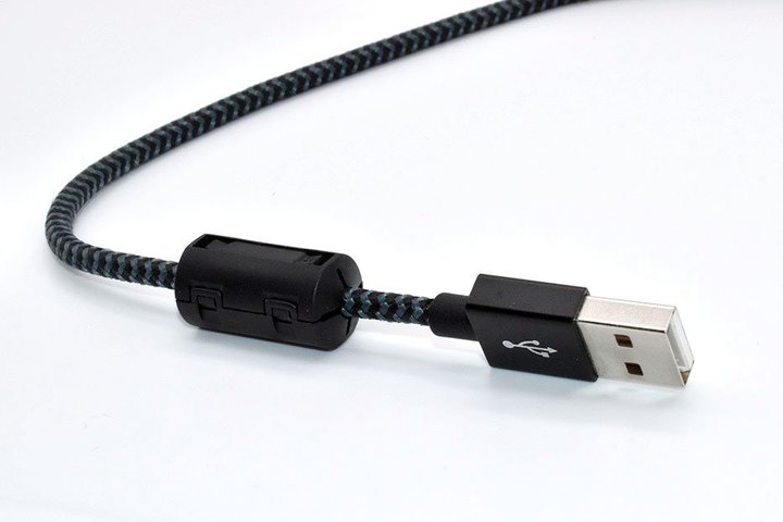 USB��d���P�[�u���ɂ��Ă���u��̂��ԁv�̐��̂Ƃ́H