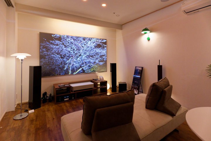 ���E�̏Ɩ������ÂœW���̔�����V�o�^�Ɩ��A���������ʓI�ȃV�A�^�[�V���[���[���������I