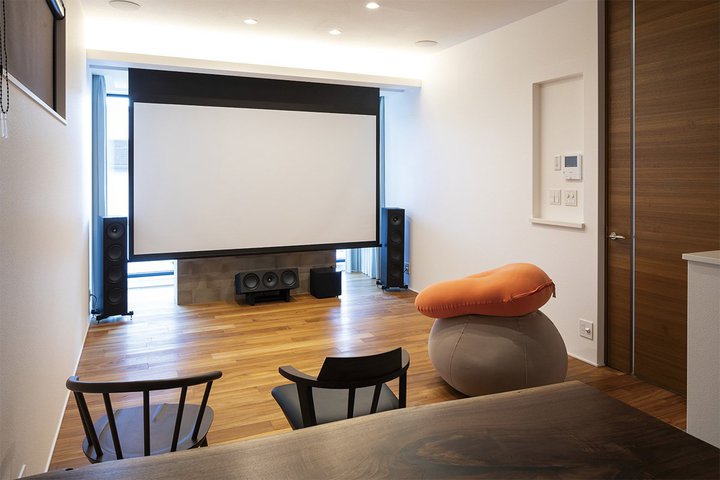 ���r���O�Ɏ��[�p�́u�ǁv�𑢍�A�@����B�������L�X2Way�V�A�^�[