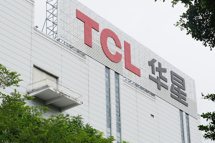 TCL�p�l�����Y�̒��j�uTCL CSOT�v��K��B���Ђ֑����������鍂���J���͂������I