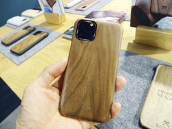 IFAŌViPhone̐pP[XBCJɂ͑傫Ȍ