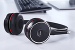 Jabra�A�m�C�Y�L�����Z�����O�@�\���ڂ̃��C�����X�w�b�h�Z�b�g�uJabra Evolve 75�v