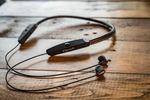 Klipsch�A�l�b�N�o���h�^Bluetooth�C���z���uR5 Neckband�v��12��1������
