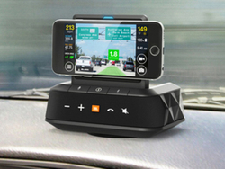 JBL�̃_�b�V���{�[�h�ɐݒu����X�}�z����Bluetooth�X�s�[�J�[�A������5�����{�ɉ���