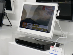 �p�i�\�j�b�N�A�h���Ή��� �g�v���C�x�[�g�r�G���h �B15�C���`��10�C���`�ABD��HDD�ȂǑI�ׂ�4�@��